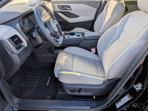 Certified 2023 Nissan Rogue SV image 10