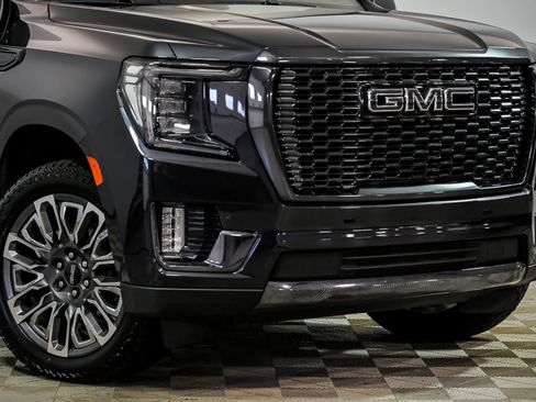 Used 2023 GMC Yukon XL Denali Ultimate image 2