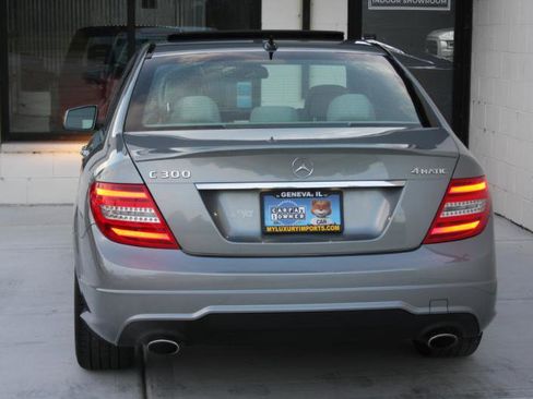 Used 2013 Mercedes-Benz C 300 Sport image 9