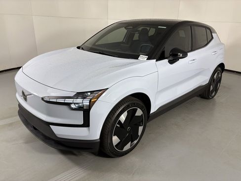 New 2026 Volvo EX30 Plus image 4