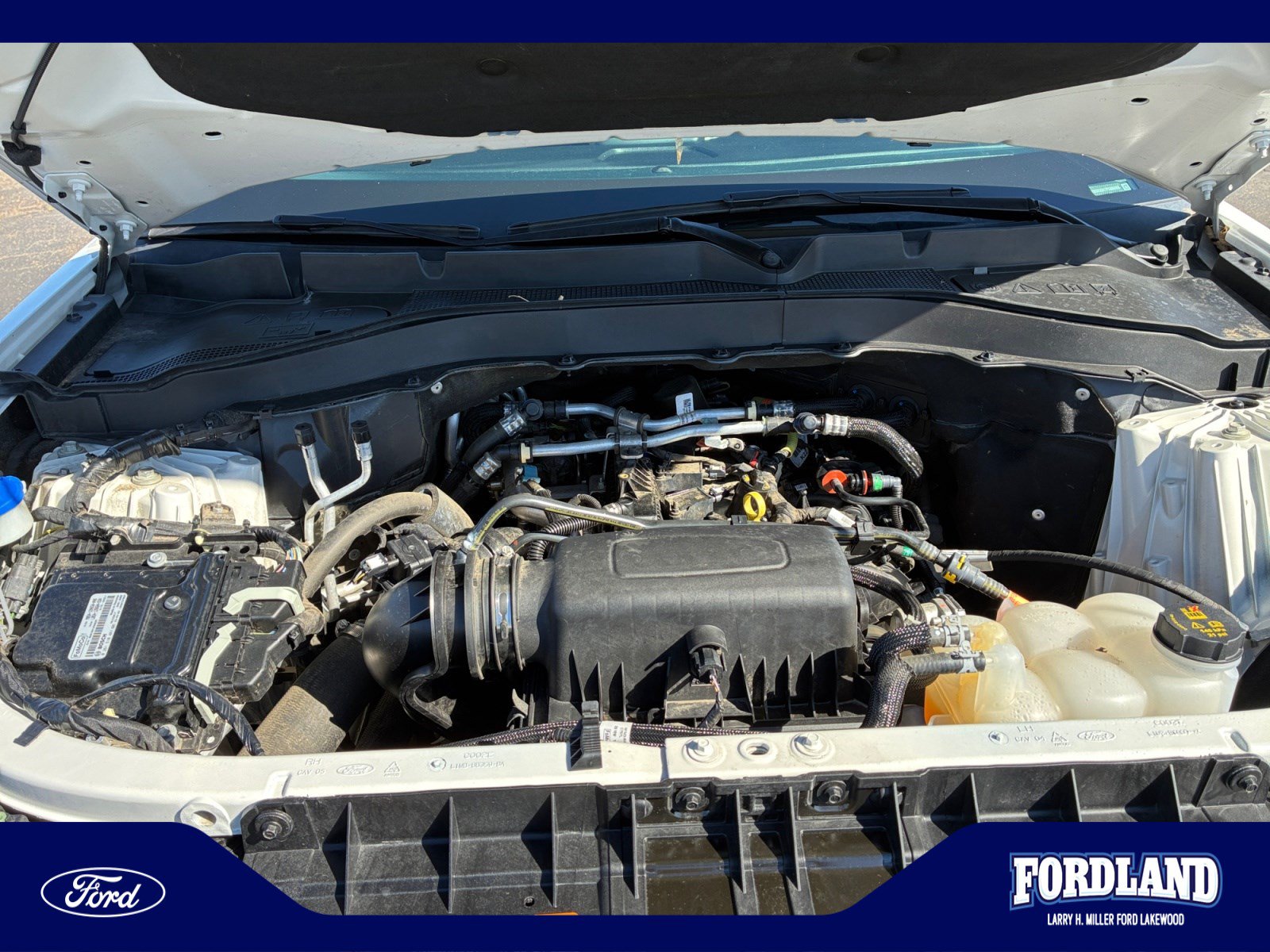 Used 2023 Ford Explorer XLT w/ Equipment Group 202A AWD/4WD image 21