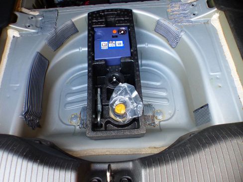 Used 2016 Chevrolet Cruze LS image 10