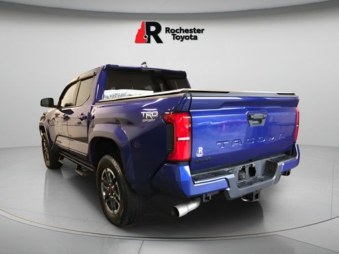 Certified 2025 Toyota Tacoma TRD Sport AWD/4WD image 6