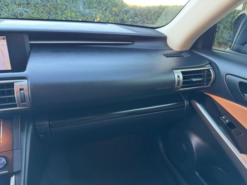 Used 2014 Lexus IS 350 w/ Navigation Package RWD image 29