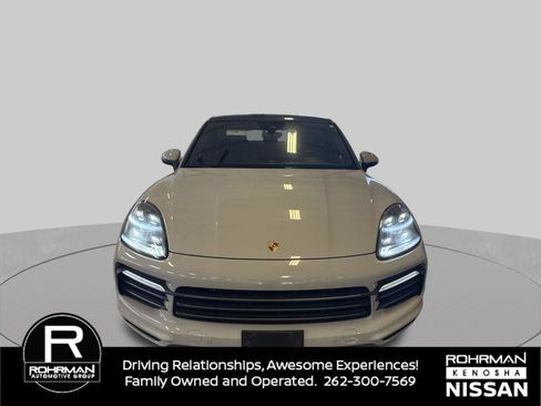 Used 2022 Porsche Cayenne Coupe AWD/4WD image 9