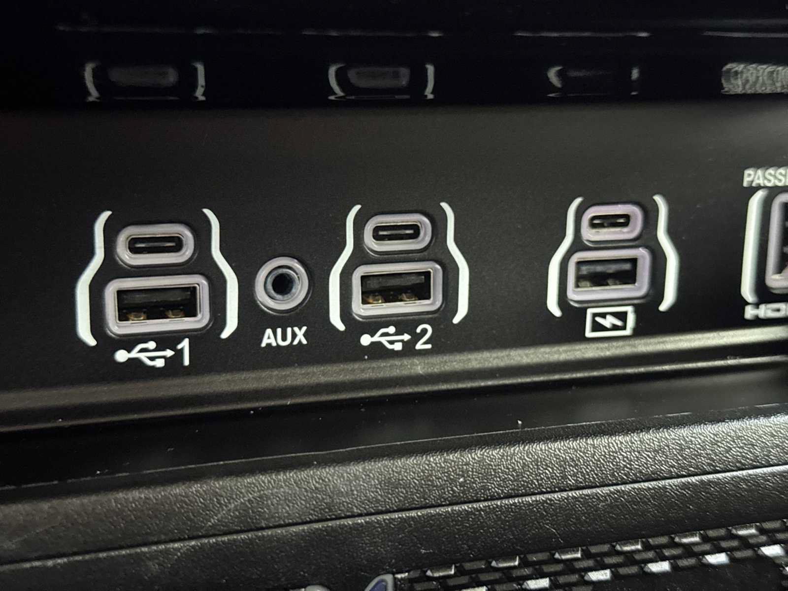 Used 2025 RAM 3500 Longhorn AWD/4WD image 28