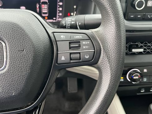 Used 2023 Honda Accord EX image 22