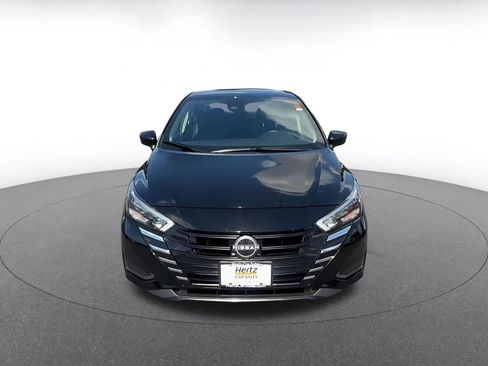 Used 2025 Nissan Versa SV FWD image 4