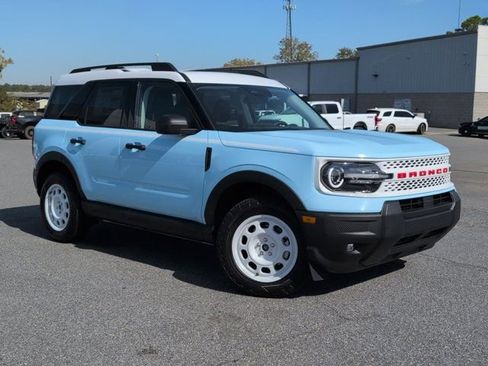 New 2025 Ford Bronco Sport Heritage w/ Convenience Package AWD/4WD image 2