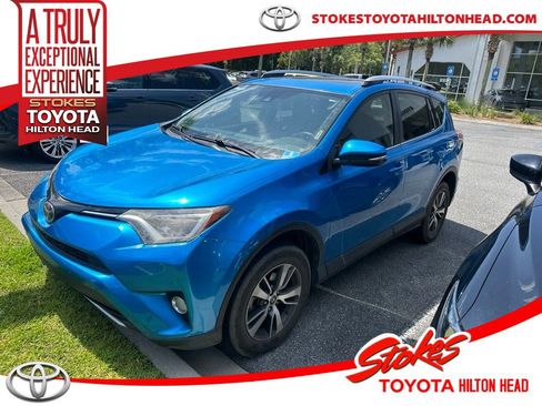 Used 2016 Toyota RAV4 XLE w/ Convenience Package FWD image 1