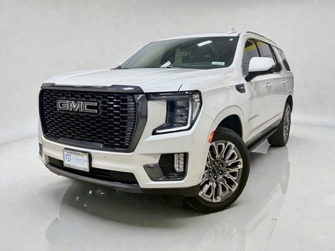 Used 2023 GMC Yukon Denali Ultimate image 2