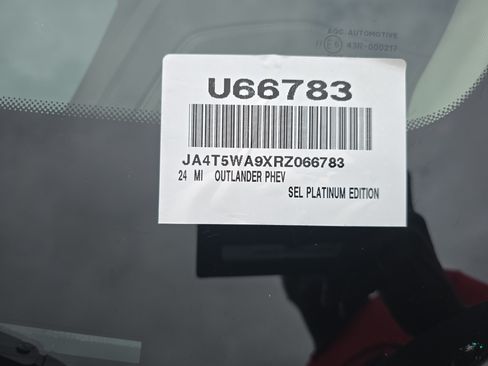 Used 2024 Mitsubishi Outlander SEL AWD/4WD image 35