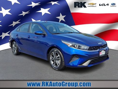 Certified 2023 Kia Forte LXS FWD image 1