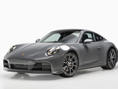 Used 2026 Porsche 911 Carrera T RWD image 4
