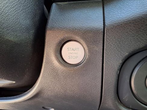 Used 2022 Nissan Frontier S image 6