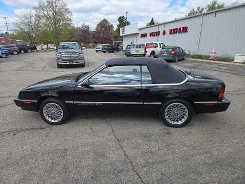 Used 1992 Chrysler LeBaron Convertible FWD image 5