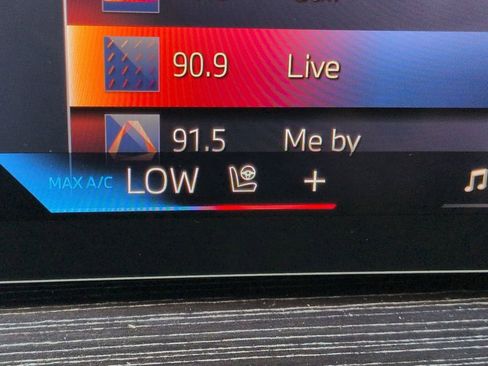 New 2026 BMW X5 xDrive40i w/ Executive Package image 24