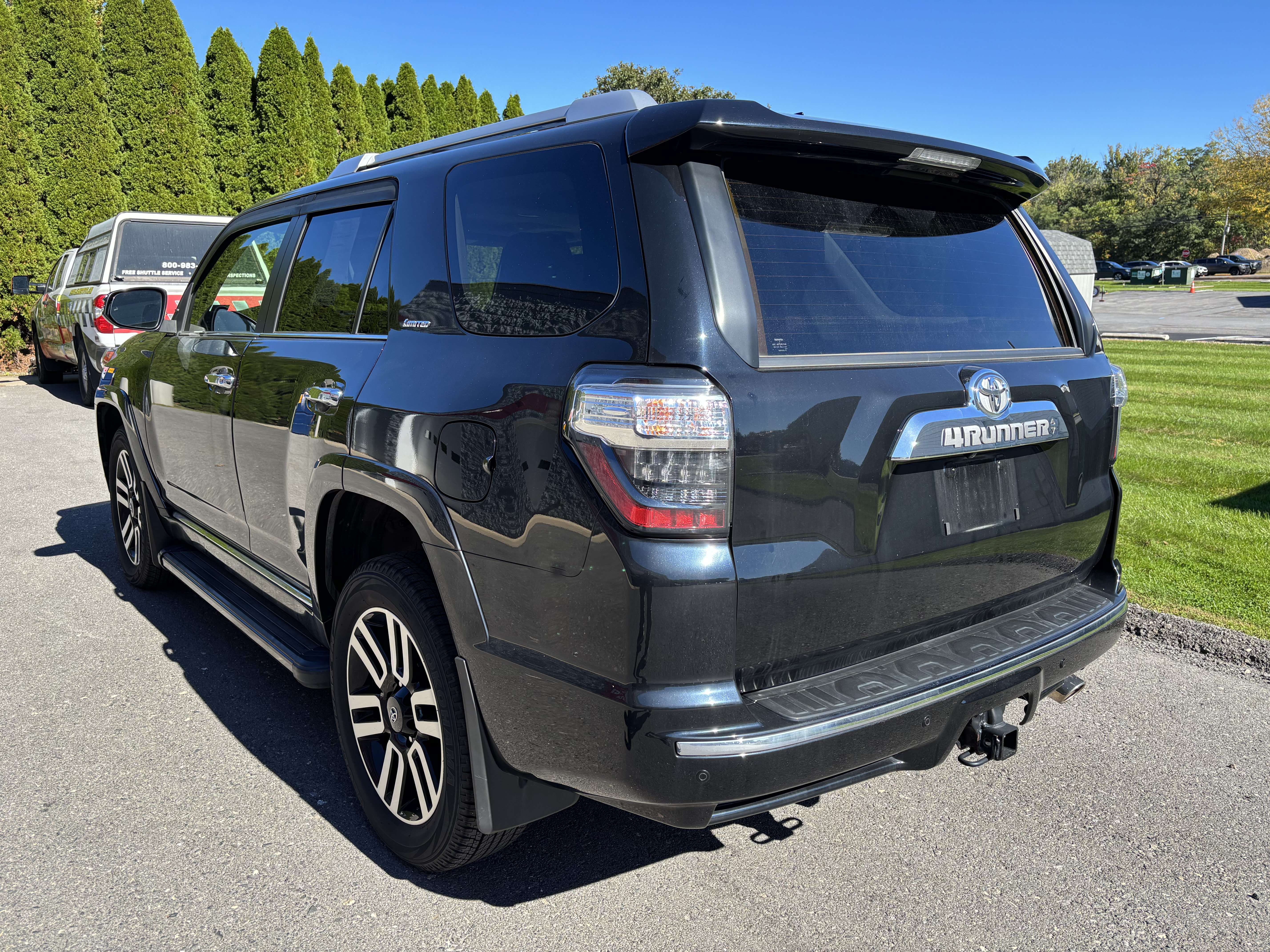 Used 2023 Toyota 4Runner Limited AWD/4WD image 6