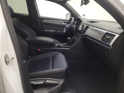 Used 2022 Volkswagen Atlas Cross Sport SE w/ Panoramic Sunroof Package AWD/4WD image 21