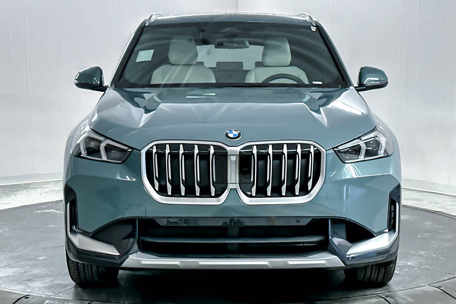 Used 2026 BMW X1 xDrive28i AWD/4WD image 10