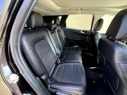 Certified 2022 Ford Escape SEL w/ SEL Stealth AWD Package image 26