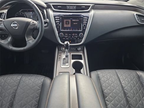 Certified 2022 Nissan Murano Platinum w/ Cargo Package image 17