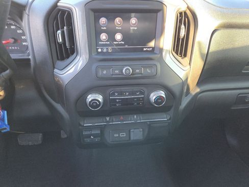 Used 2023 GMC Sierra 3500 Pro w/ Convenience Package image 34