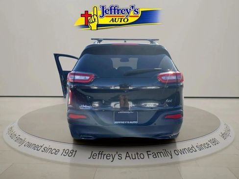 Used 2016 Jeep Cherokee High Altitude image 4