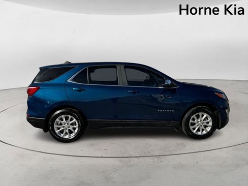 Used 2021 Chevrolet Equinox LT image 3