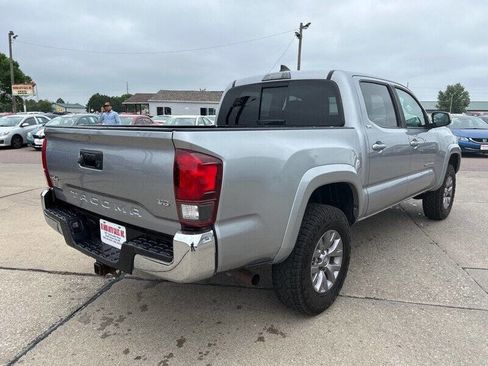 Used 2019 Toyota Tacoma SR5 image 6