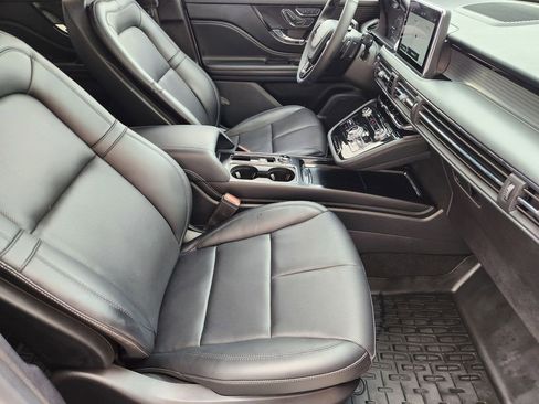 Used 2022 Lincoln Corsair FWD w/ Equipment Group 101A image 14