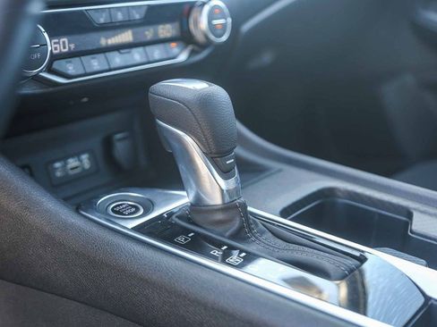 Certified 2024 Nissan Sentra SV w/ All-Weather Package FWD image 21