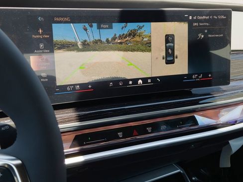 New 2026 BMW 740i w/ Premium Package RWD image 11