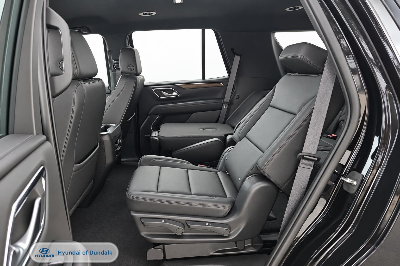 Used 2022 Chevrolet Tahoe High Country RWD image 9