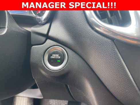 Used 2020 Chevrolet Equinox LT image 29