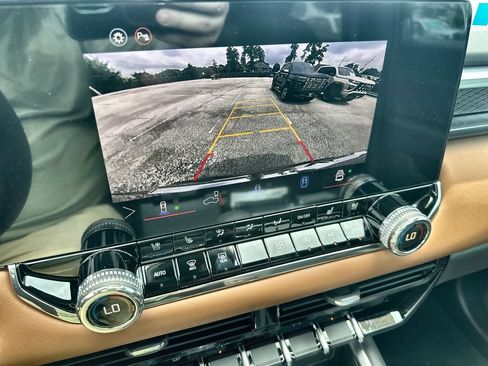 New 2026 GMC Canyon AT4 w/ Technology Plus Package AWD/4WD image 29