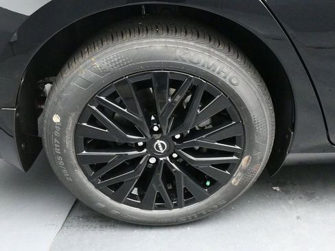 New 2025 Nissan Altima 2.5 SV w/ SV Special Edition Package image 36