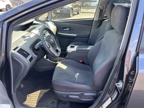 Used 2014 Toyota Prius V Three FWD image 18
