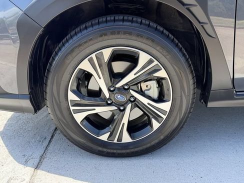 Used 2024 Subaru Crosstrek 2.0i Premium AWD/4WD image 10