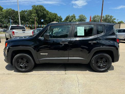 Used 2018 Jeep Renegade Sport w/ Power & Air Group image 4