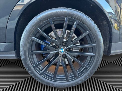Used 2021 BMW X6 M50i w/ Dynamic Handling Package AWD/4WD image 14
