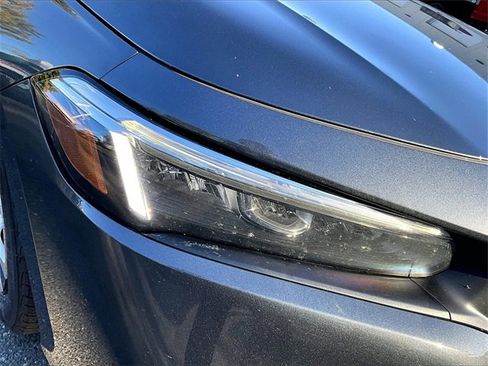 Used 2023 Honda Civic LX image 30