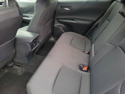 Used 2024 Toyota Venza LE AWD/4WD image 11