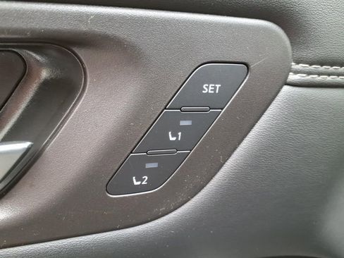 New 2026 Nissan Pathfinder Platinum w/ Accent Package image 13