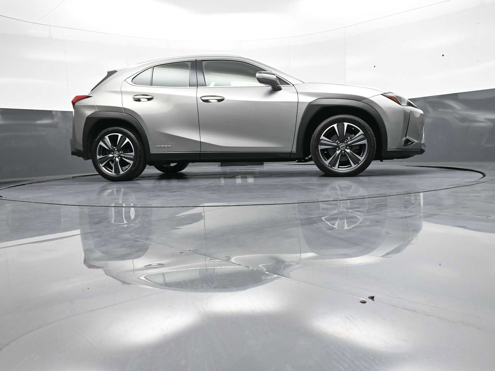 Used 2020 Lexus UX 250h w/ Accessory Package 2 AWD/4WD image 28