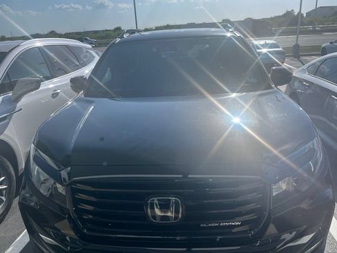 Used 2024 Honda Passport Black Edition image 2