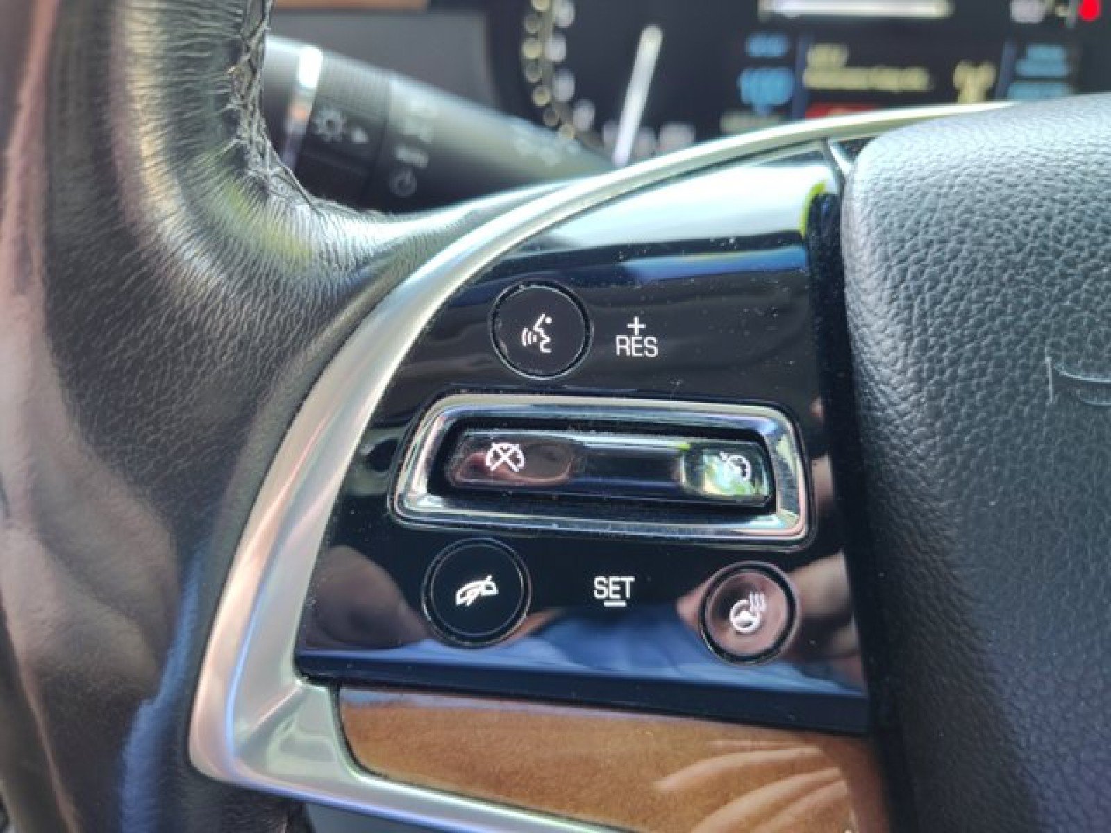 Used 2018 Cadillac XTS Luxury FWD image 26