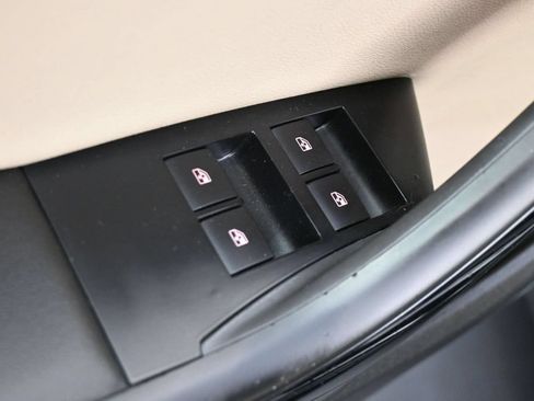 Used 2016 Buick Cascada Premium FWD image 3