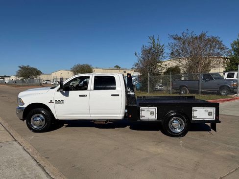 Used 2013 RAM 3500 Tradesman w/ Chrome Appearance Group image 9