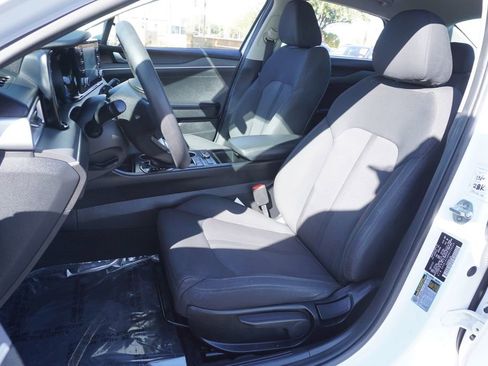 Used 2022 Kia K5 LXS image 13